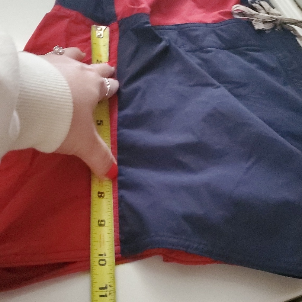 Patagonia Mens Wavefarer Board Shorts Size 32 Stretch Red Navy Pocket - Picture 12 of 12